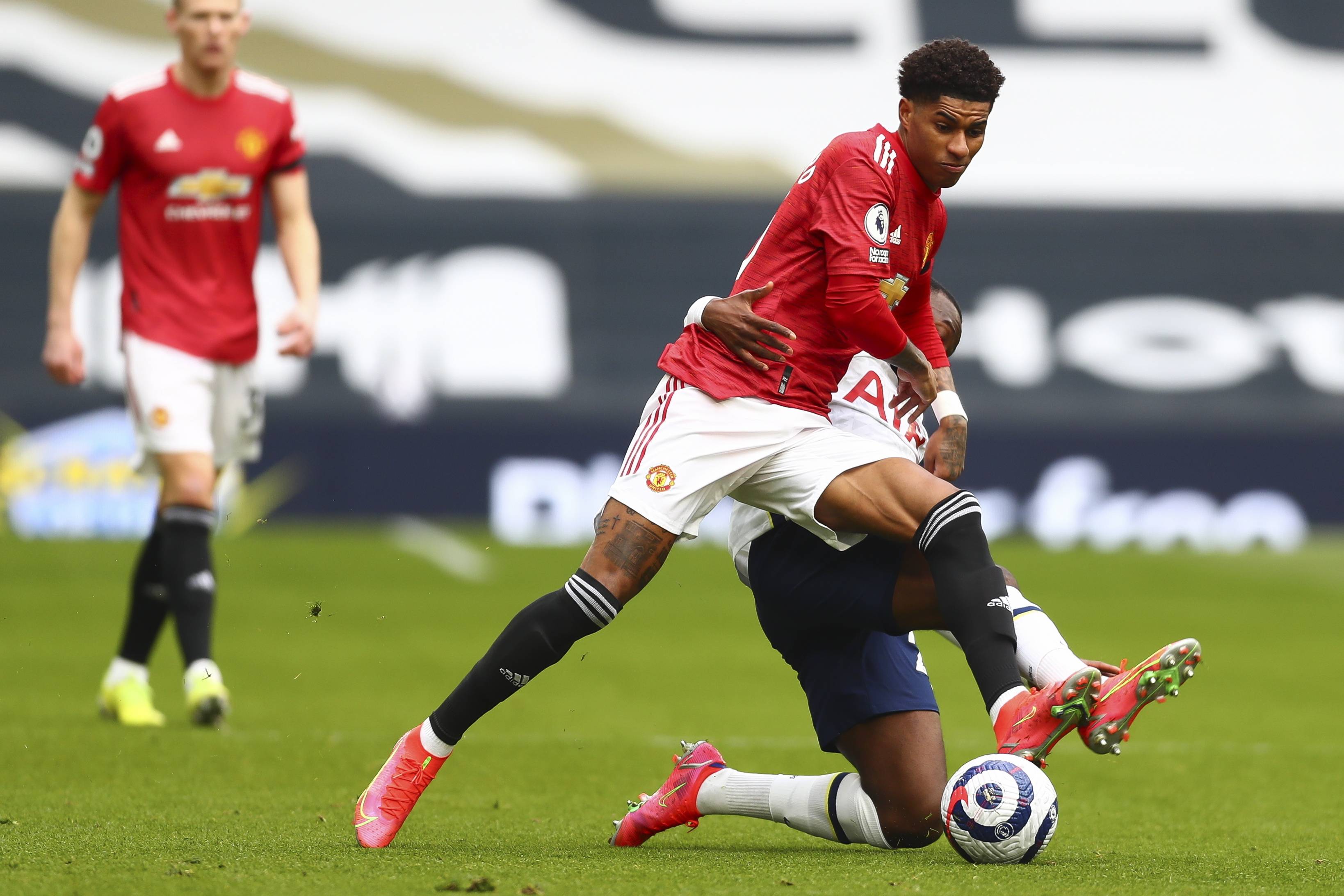 足的姑娘们 足的姑娘们