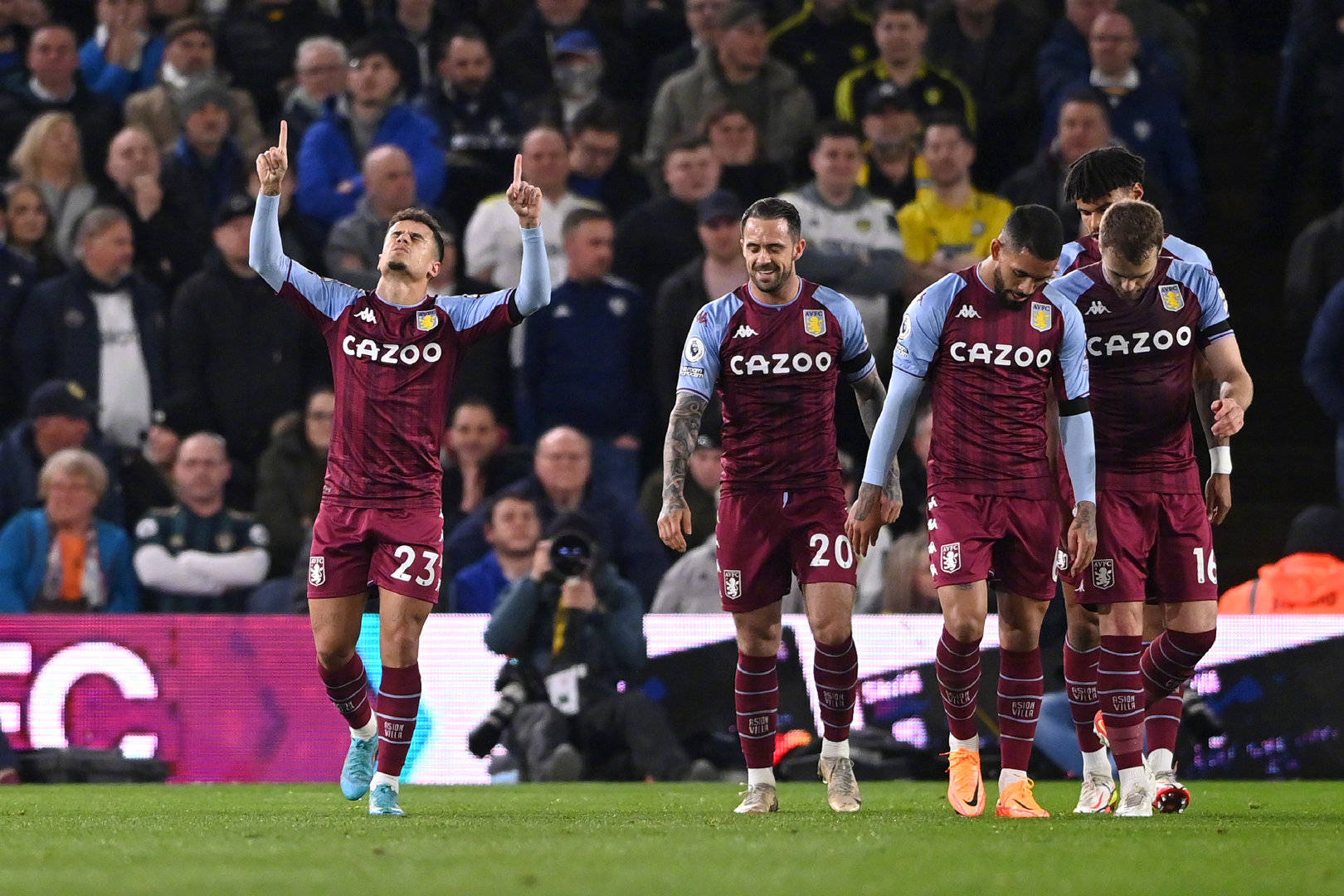 球迷们将继 球迷们将继